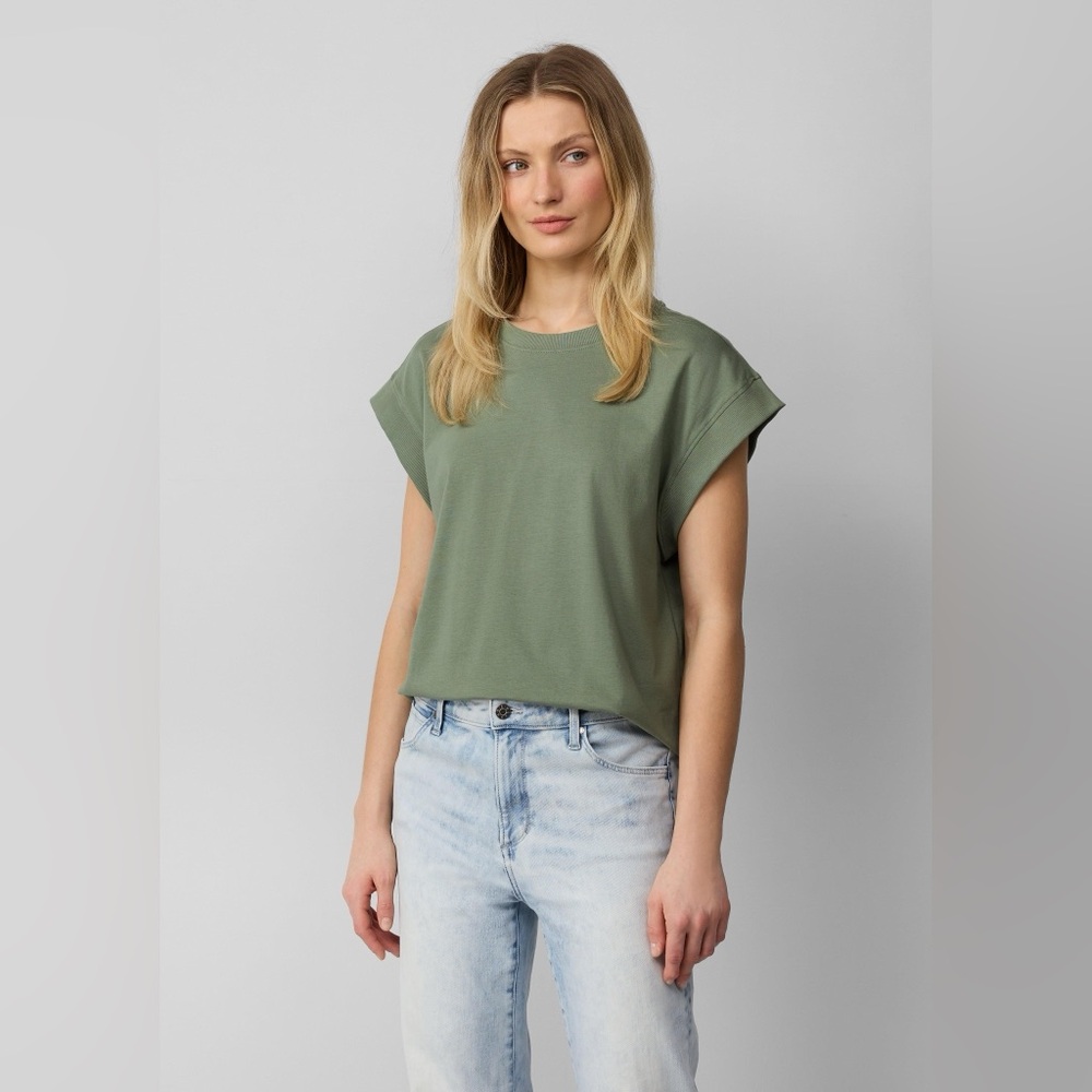 Kate Quinn little Liam organic cotton forest green muscle short sleeve T-shirt
